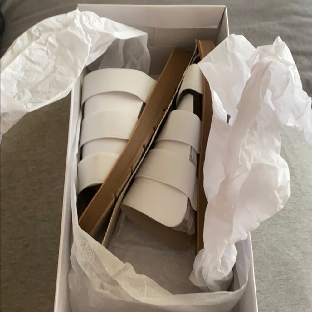 Steve Madden slip ons